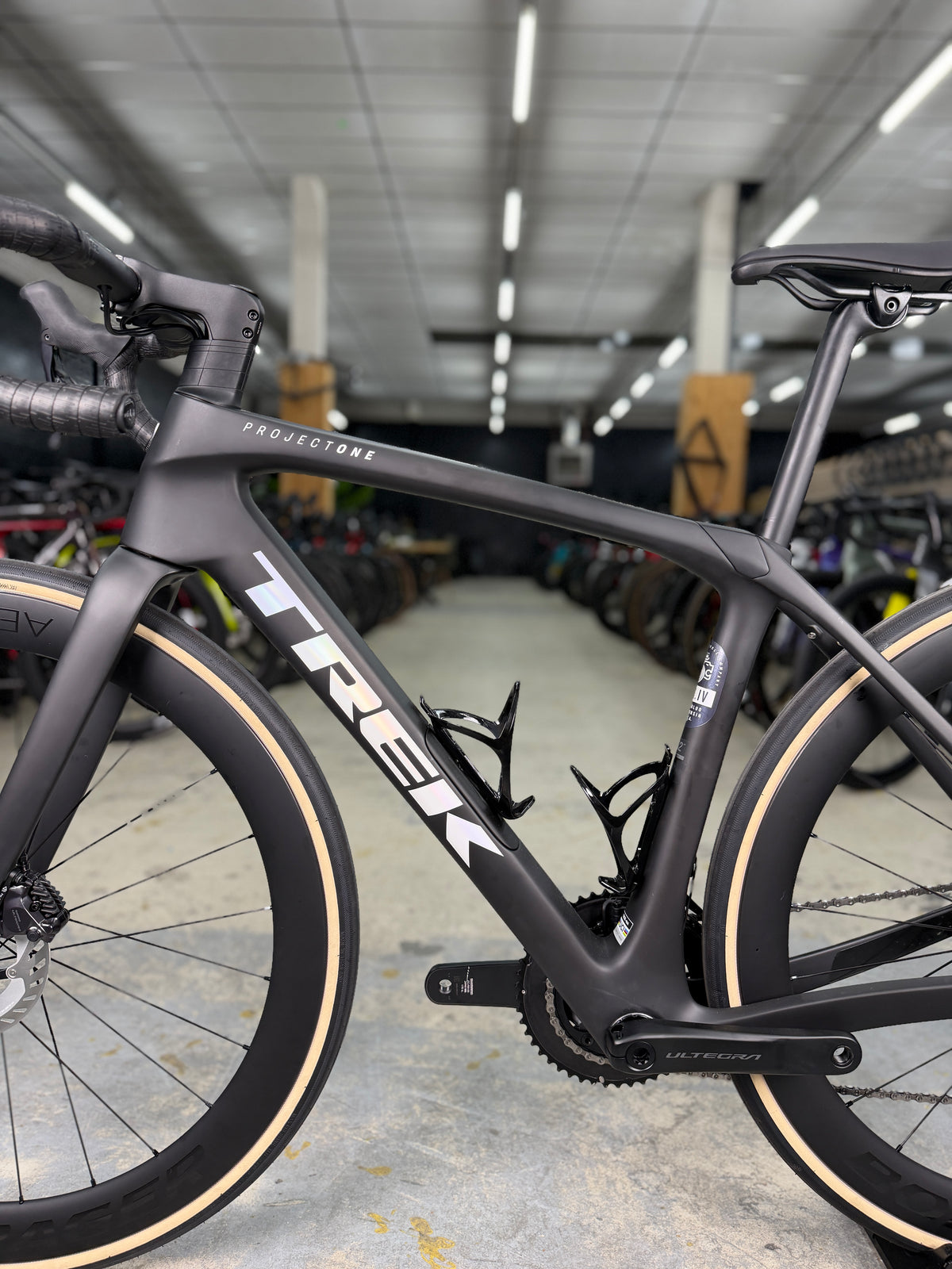 SHOWROOM Trek Domane SLR Di2 Carbon Racefiets
