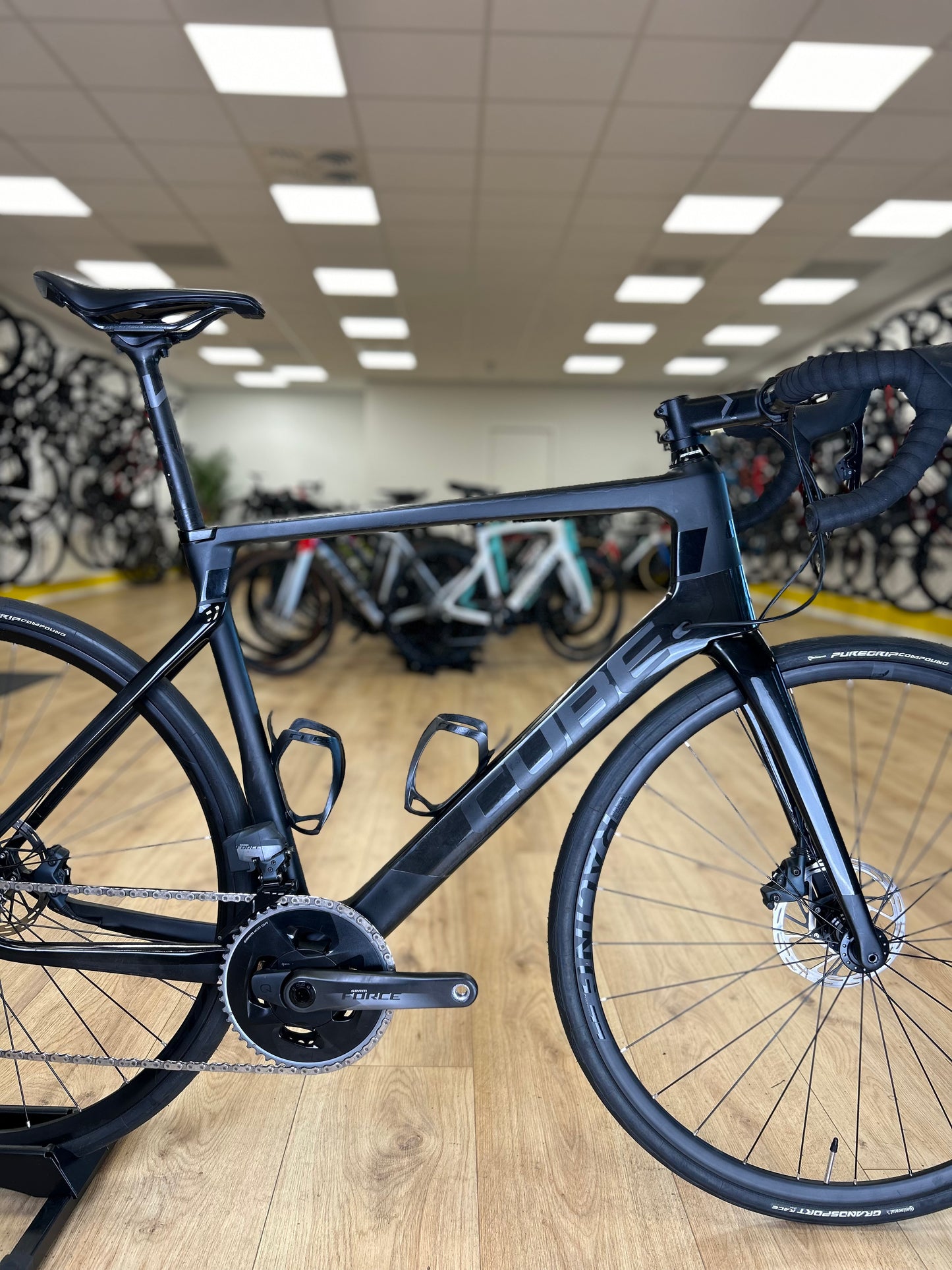 Cube Agree SLT PM AXS Carbon Disc Racefiets