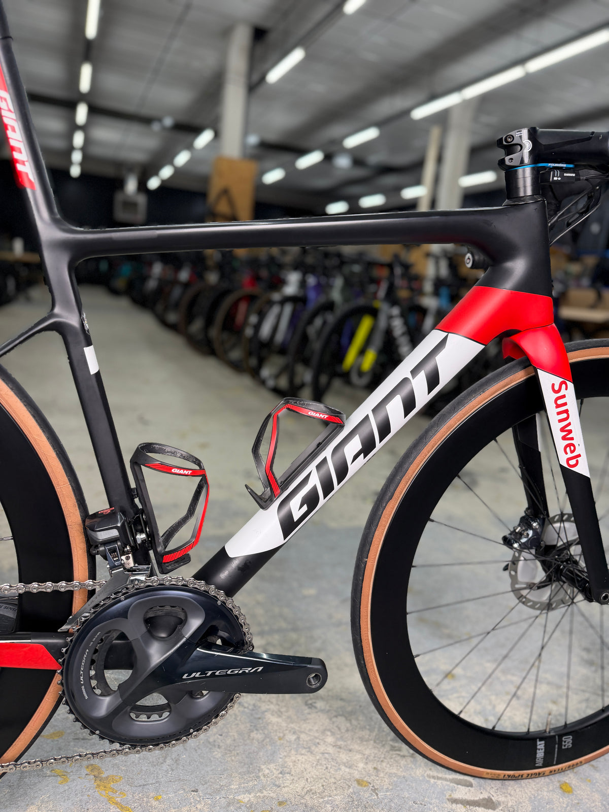 Giant Defy SL Di2 Carbon Road Bike