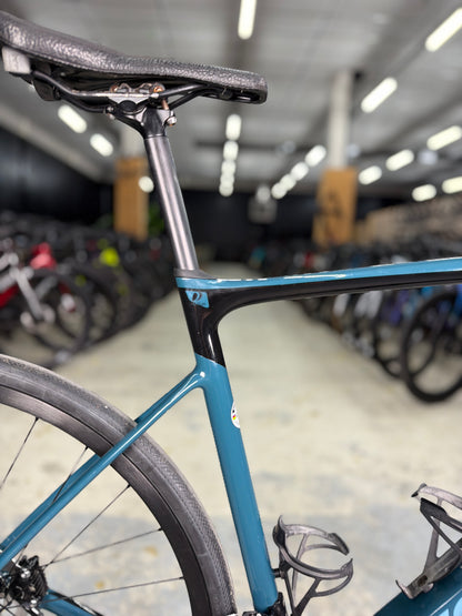 Giant Defy Carbon Racefiets