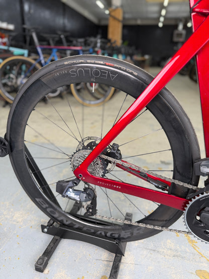 1000km Trek Madone SLR7 eTap Carbon Racefiets