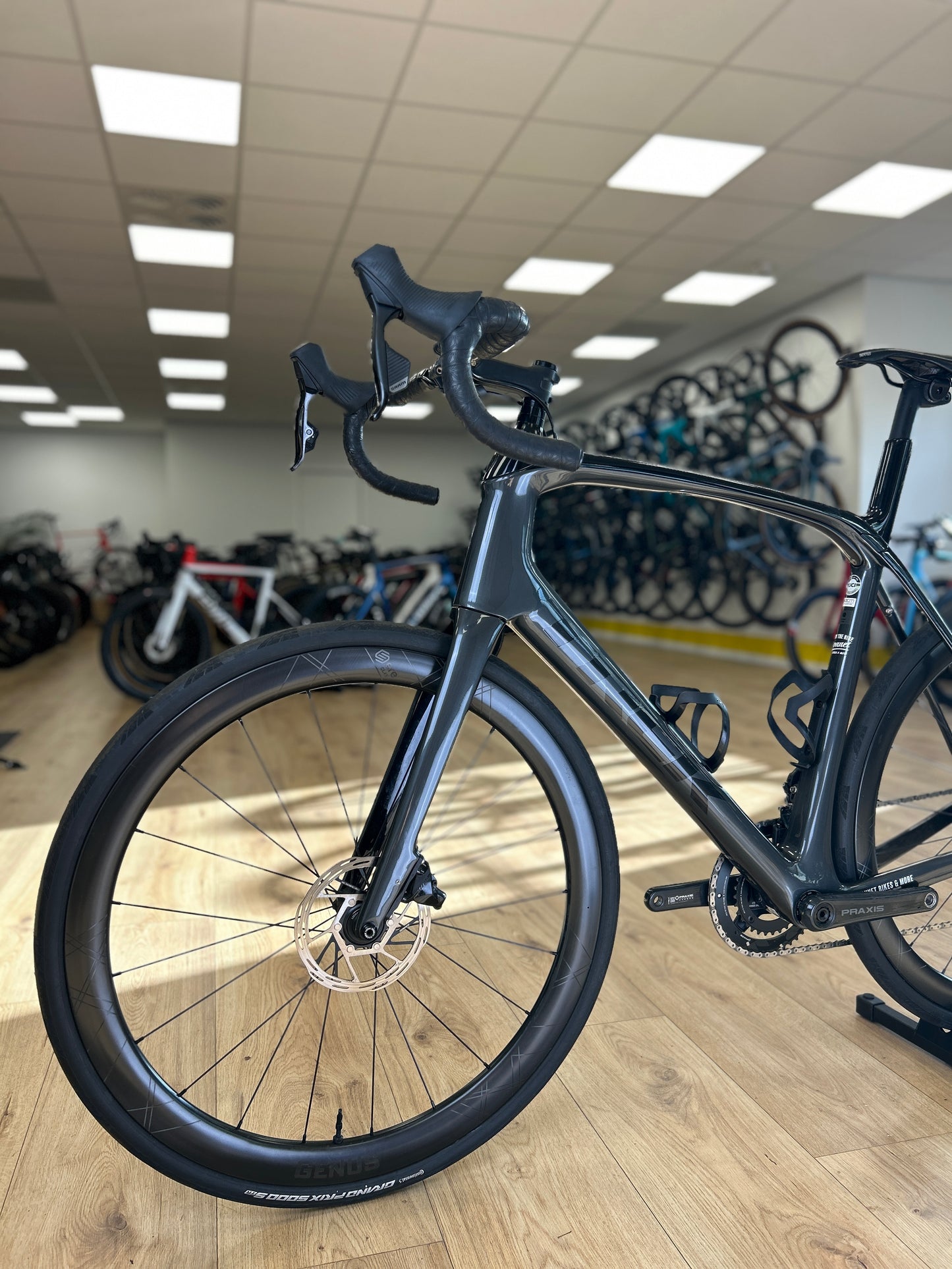 Trek Domane SLR7 AXS Carbon Racefiets