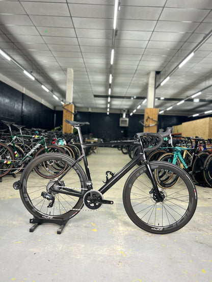 BMC Roadmachine ONE AXS Carbon Road Bike