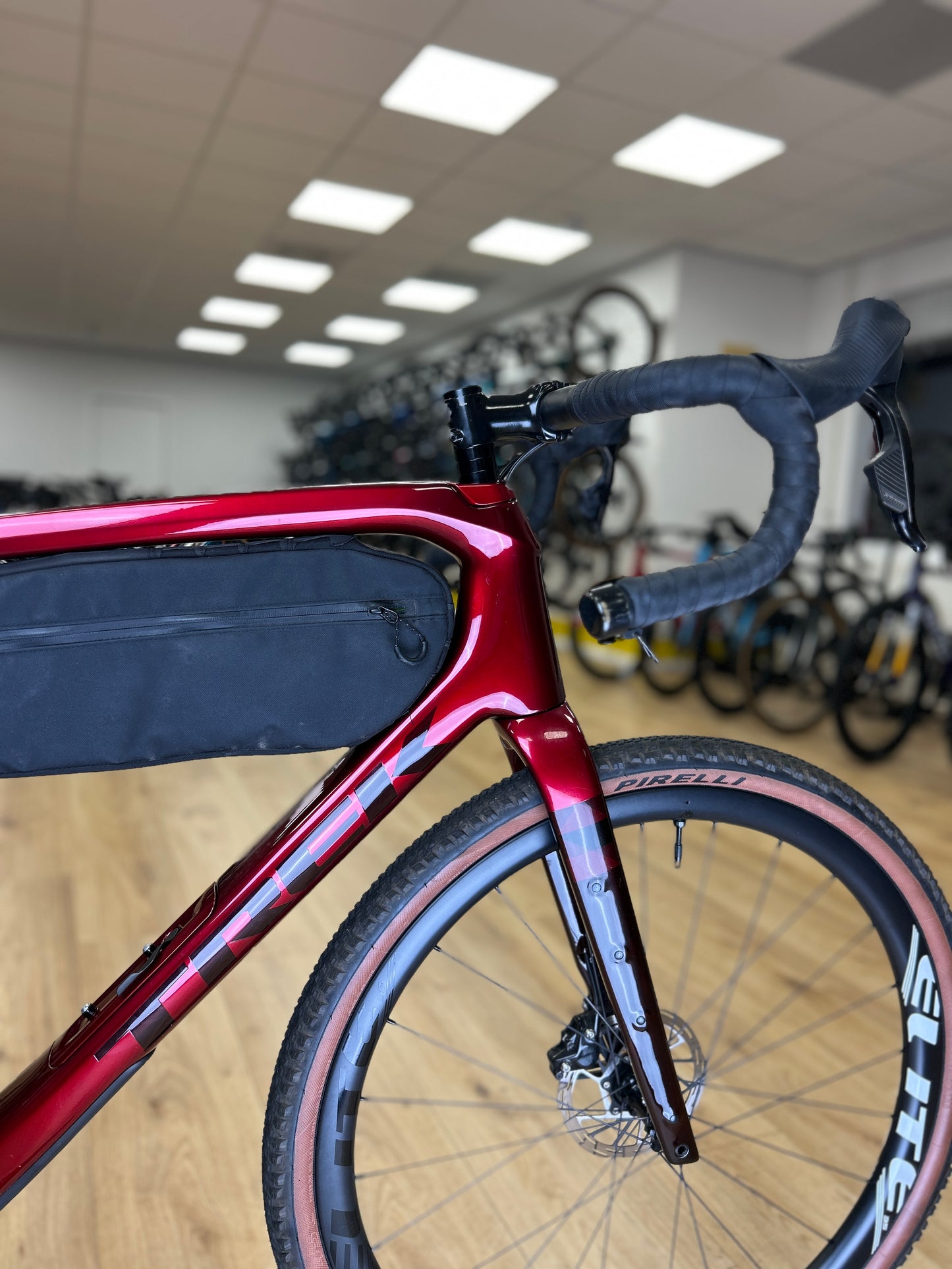 Trek Checkpoint AXS Gravel Fiets