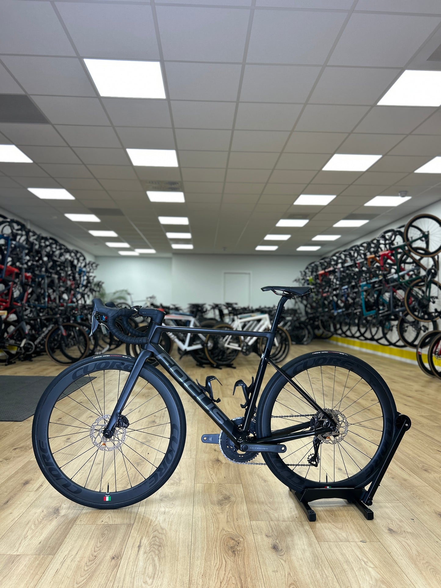 Focus Izalco Max 9.8 Di2 Carbon Racefiets