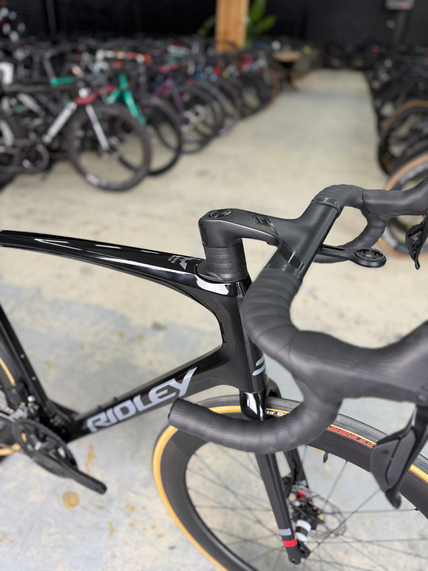 SHOWROOM Ridley Fenix SLiC Di2 Carbon Racefiets