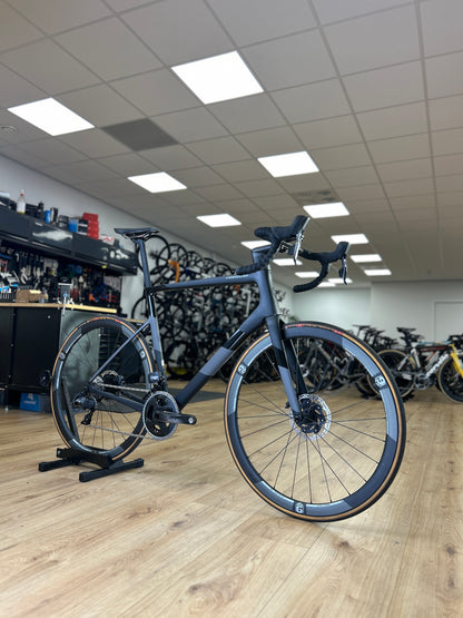 Showroom Model 0km Cannondale SuperSix EVO Hi-MOD Disc Carbon Racefiets