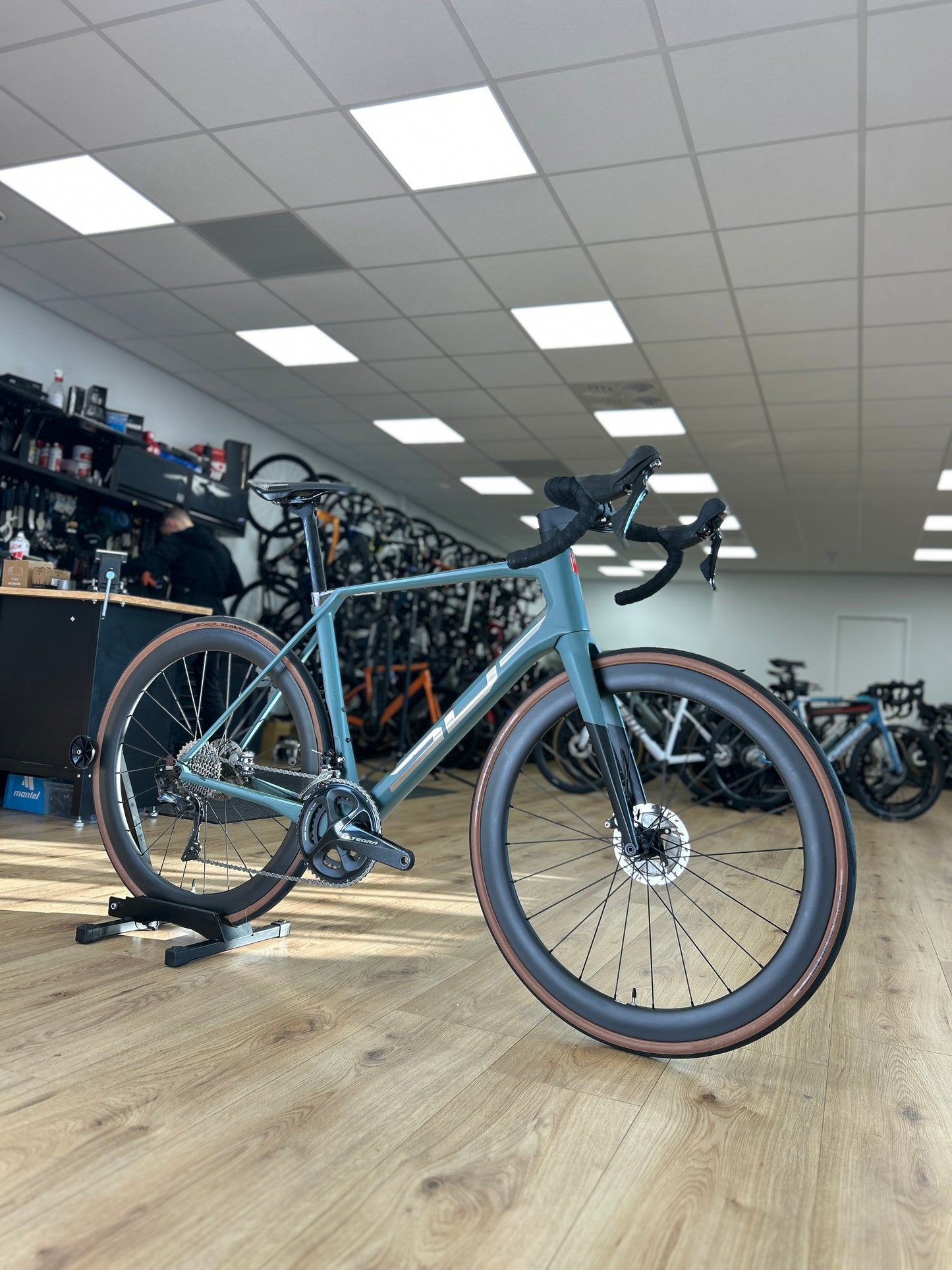 Superior X-Road Team Issue SE Carbon Racefiets