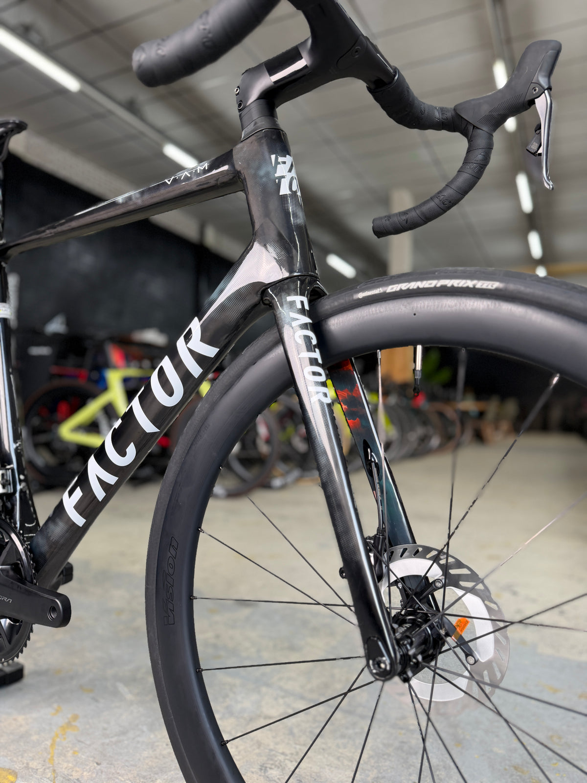NIEUW Factor O2 VAM Di2 Carbon Racefiets