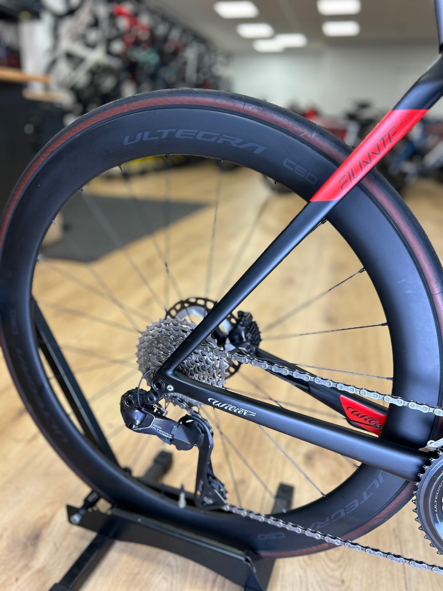 2000km Wilier Filante SLR Di2 Carbon Racefiets