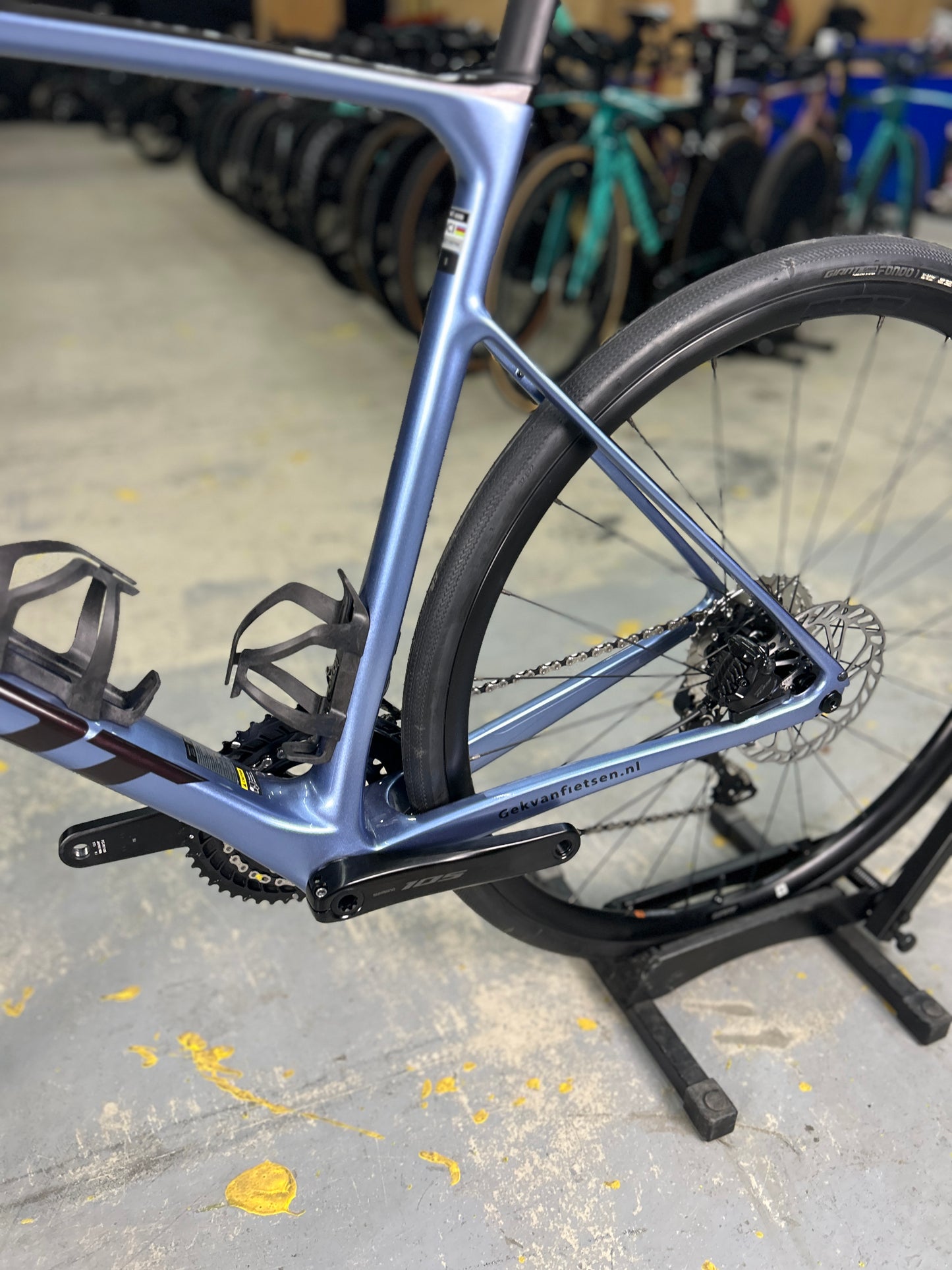 NEW Giant Defy Advanced Di2 Carbon Road Bike