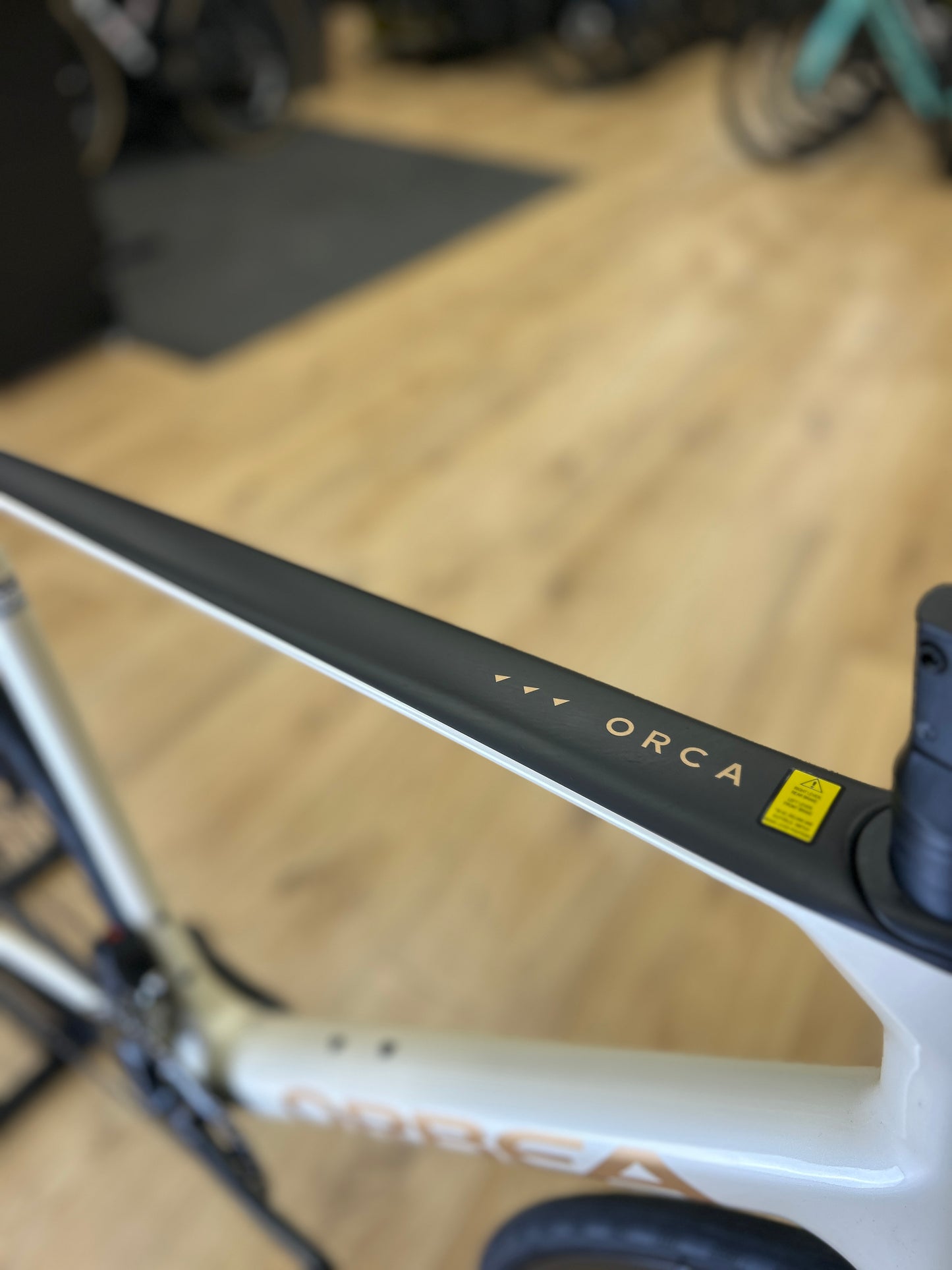 0km Showroom Model Orbea Orca M30iTEAM Di2 Carbon Racefiets