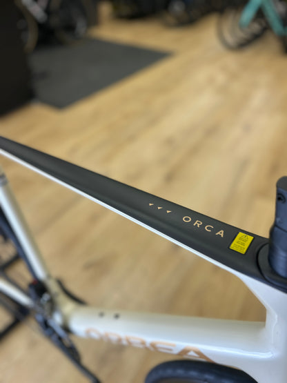 0km Showroom Model Orbea Orca M30iTEAM Di2 Carbon Racefiets
