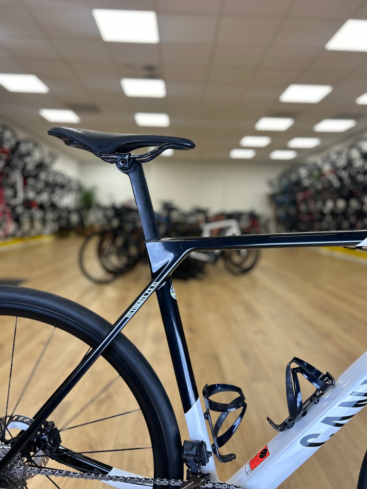 2024 500km Canyon Ultimate Di2 Carbon Racefiets