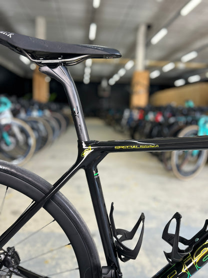 Bianchi Specialissima Di2 Carbon Road Bike