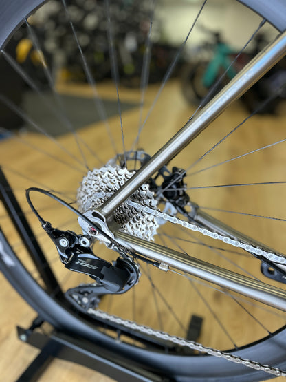 Showroom Model Gilbertson Allure Disc Racefiets