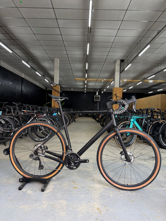 Carbon Gravel Fiets Di2
