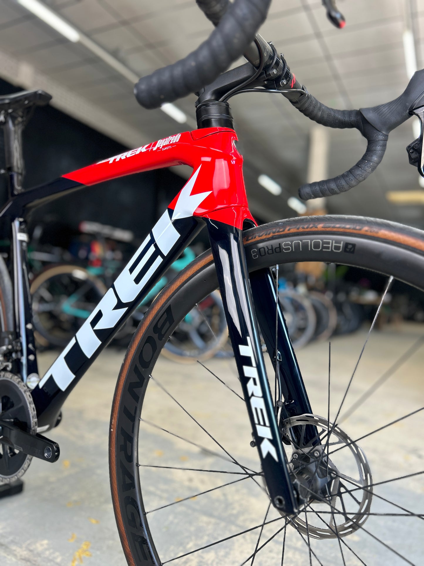 Trek Emonda SLR6 AXS Carbon Road Bike