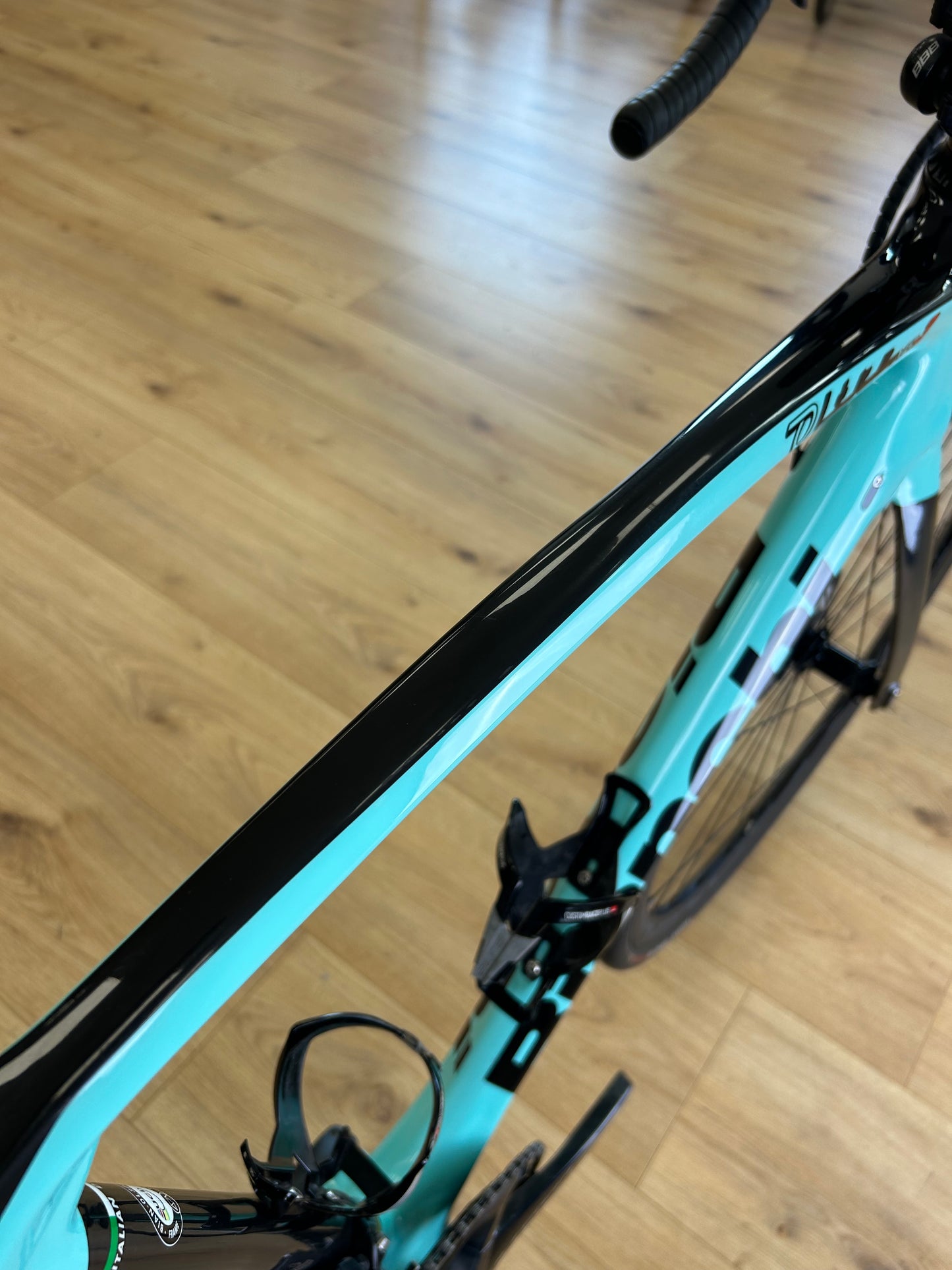 Bianchi Oltre Xr3 Di2 Disc Carbon Racefiets