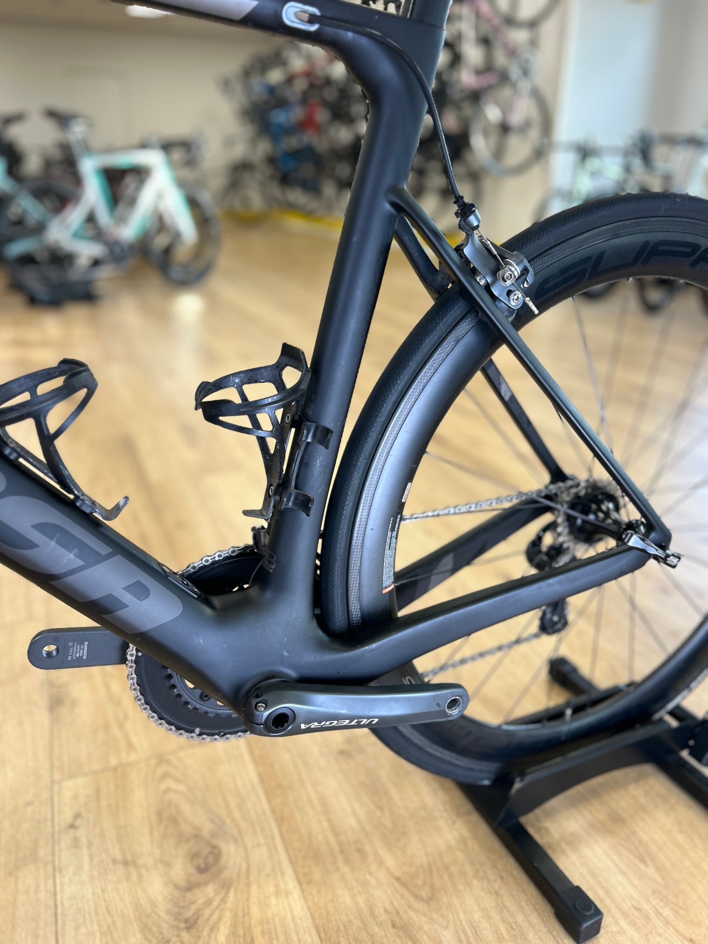 Sensa Giulia Aero Di2 Carbon Racefiets