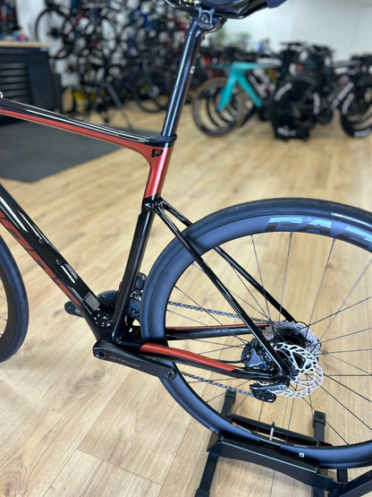Giant Defy Advanced 1 Di2 Carbon Racefiets