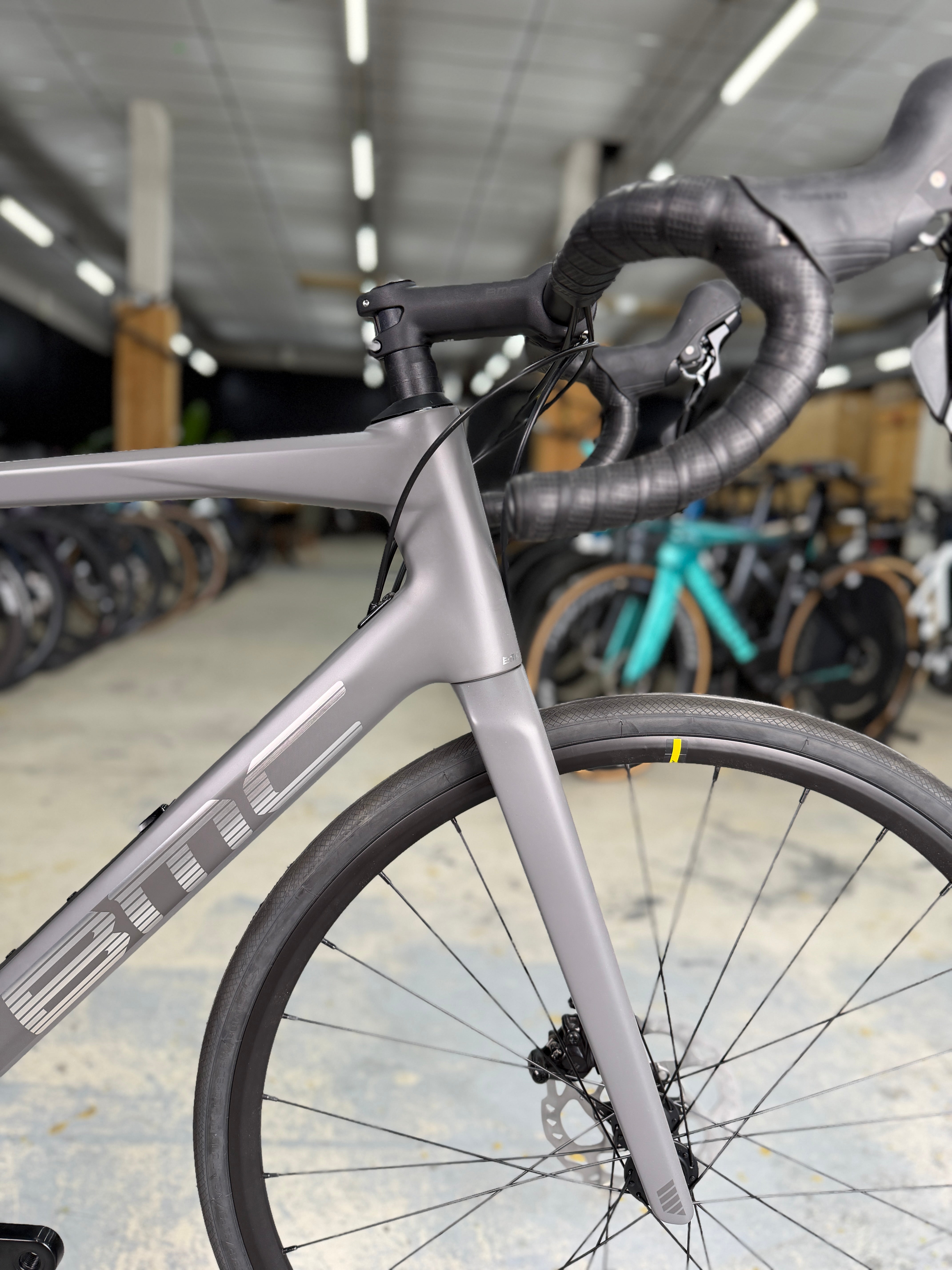 NIEUW BMC Roadmachine FIVE Carbon Racefiets – Racefiets013