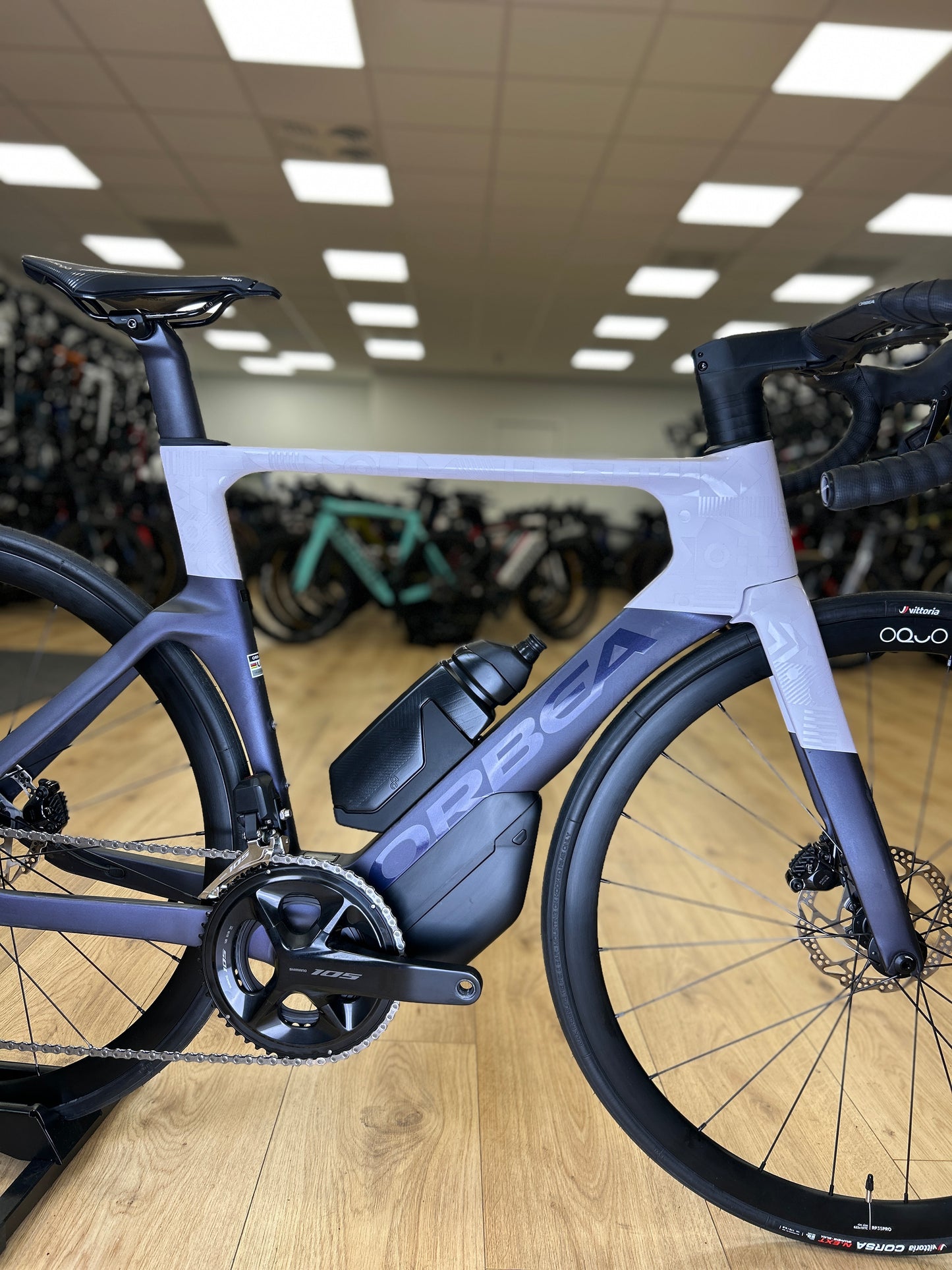 0km Showroom Model Orbea Orca Aero M30iLTD Di2 Carbon Racefiets