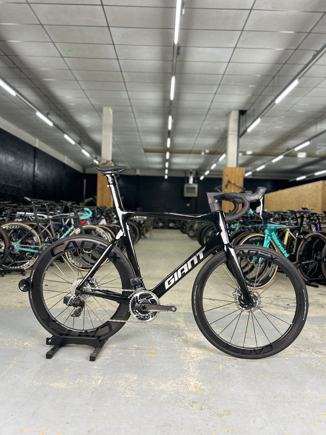 Giant Propel Advanced SL Disc 0 Carbon Road Bike