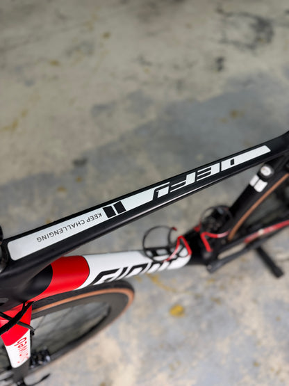 Giant Defy SL Di2 Carbon Road Bike