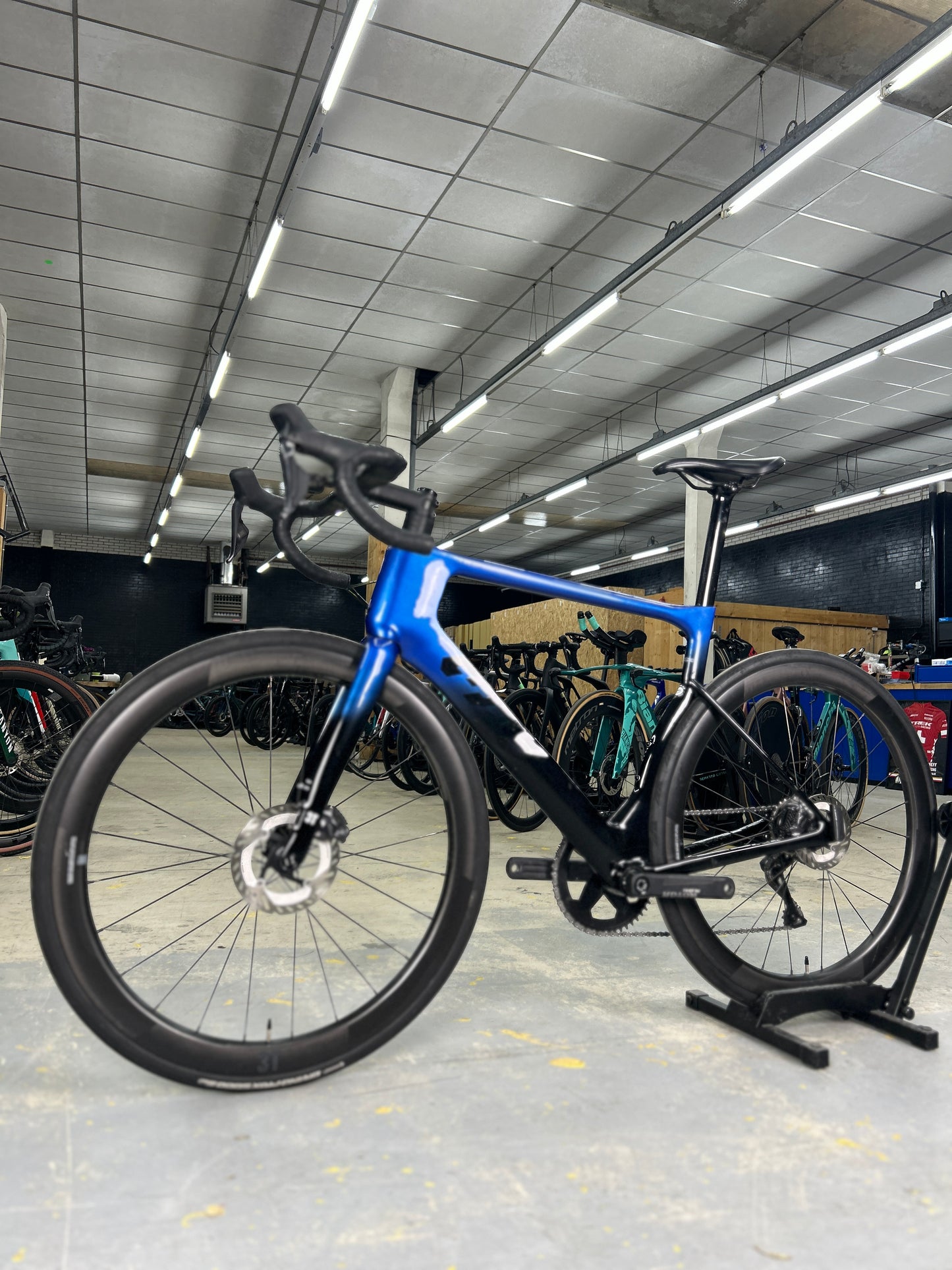 3T Strada Di2 Disc Carbon Racefiets