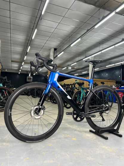 3T Strada Di2 Disc Carbon Racefiets