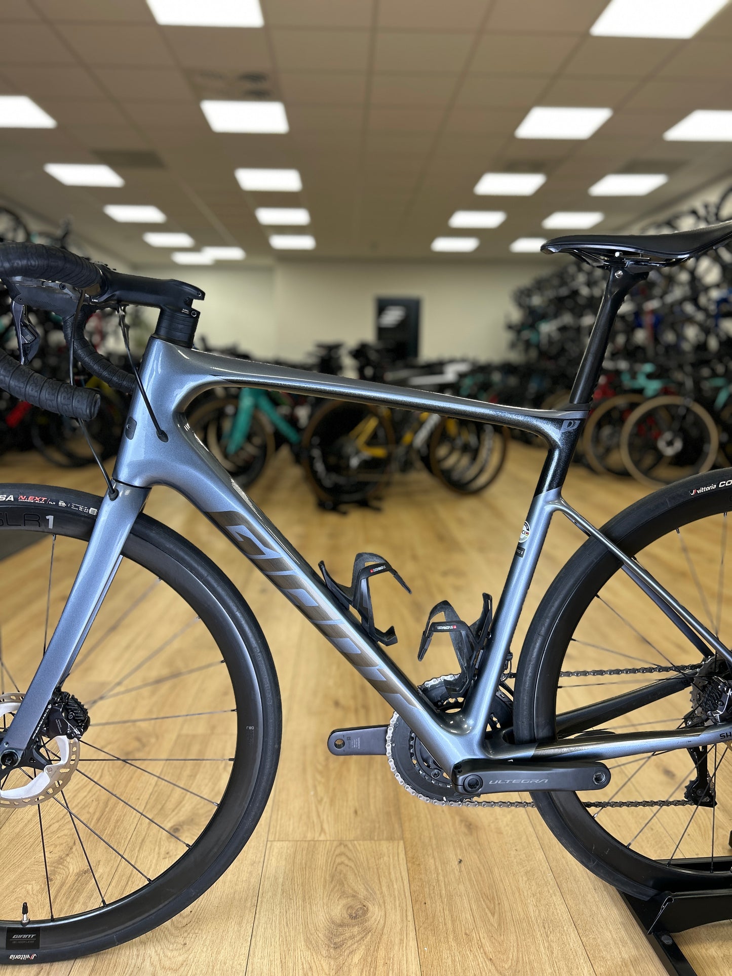Giant Defy Advanced Pro 1 Di2 Carbon Racefiets