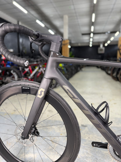 Scott Addict AXS Carbon Road Bike