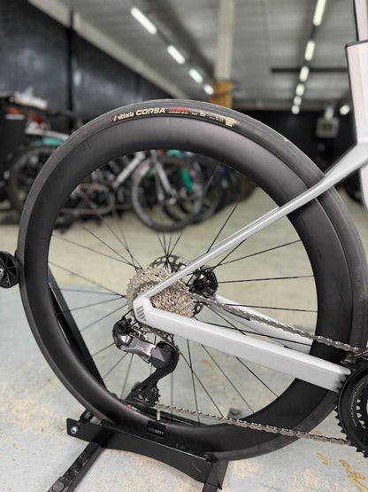 NIEUW BMC Roadmachine R01 Di2 Carbon Racefiets