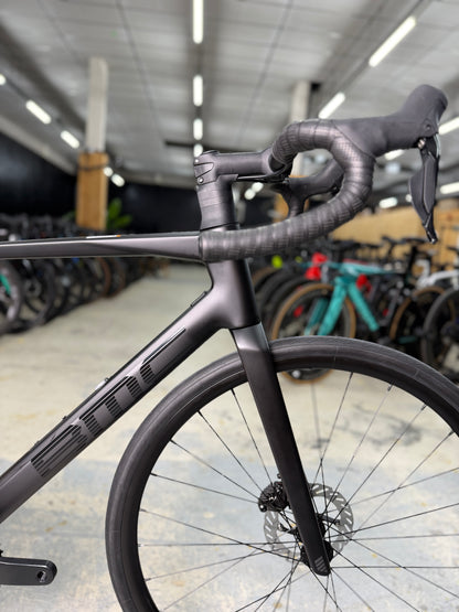NIEUW BMC Roadmachine Carbon Racefiets
