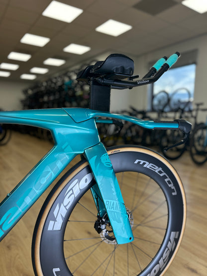 Bianchi Aquila RC Disc Di2 Carbon Racefiets