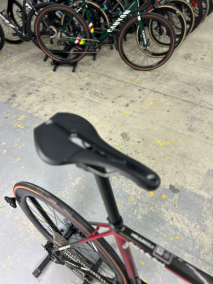 Showroom model Ridley Helium SLX Di2 Carbon Race Bike