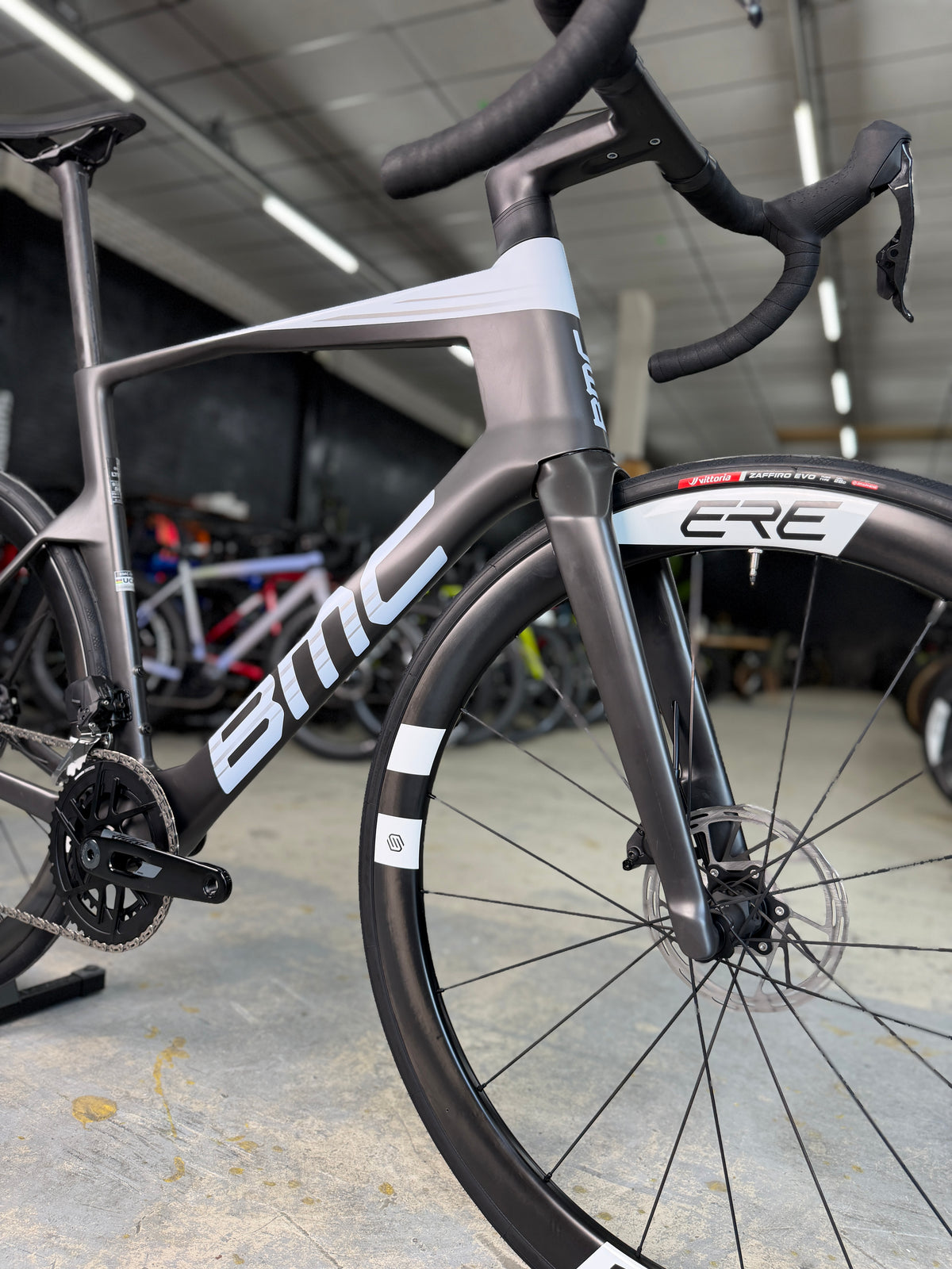 NEW BMC Teammachine R 01 AXS Carbon Road Bike