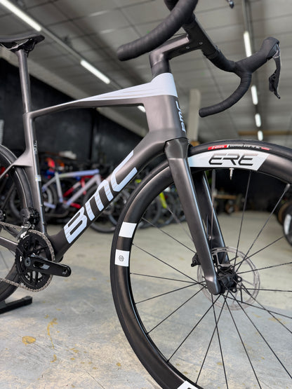 NEW BMC Teammachine R 01 AXS Carbon Road Bike