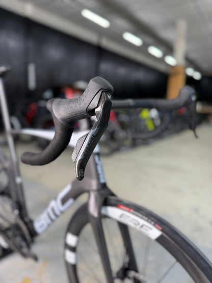 NEW BMC Teammachine R 01 AXS Carbon Road Bike
