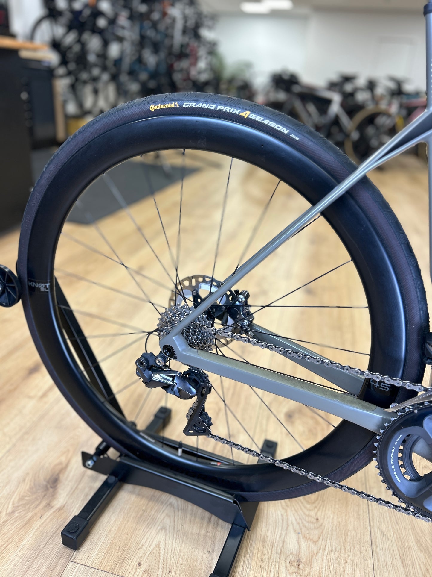 BMC Roadmachine 01 ONE Carbon Racefiets