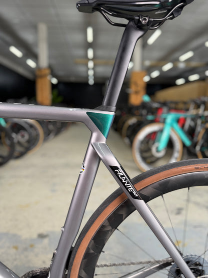 Wilier Filante SLR SRAM RED eTap Carbon Racefiets