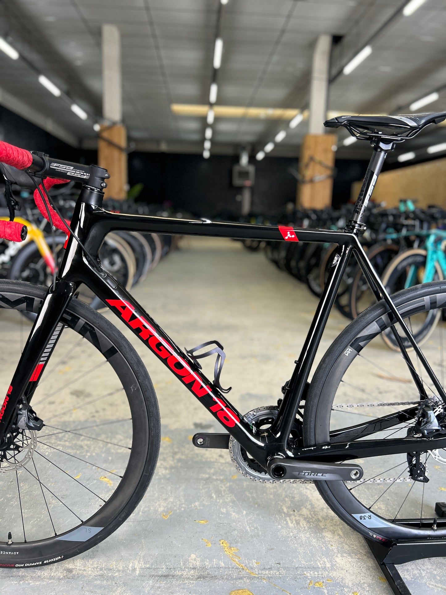 NIEUW Argon18 Gallium AXS Carbon Racefiets