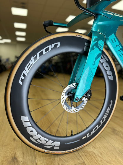 Bianchi Aquila RC Disc Di2 Carbon Racefiets