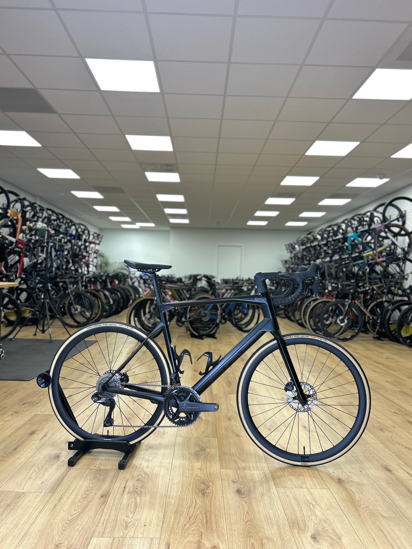 BMC Roadmachine 01 Di2 Carbon Racefiets