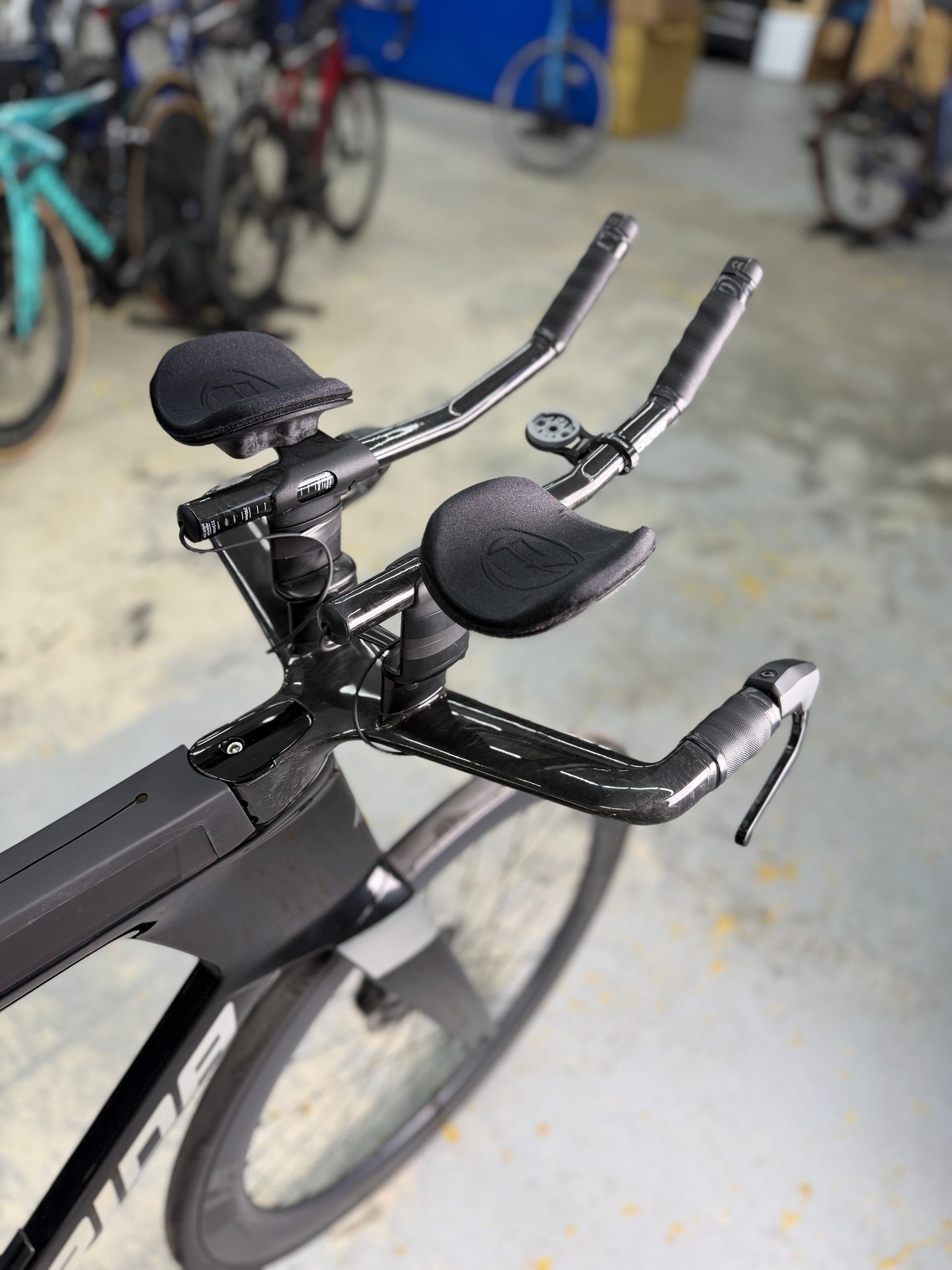 DEMO Merida Time Warp Tri Limited Di2 Carbon Racefiets