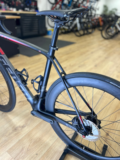 SHOWROOM MODEL Sensa Guilia G2 Di2 Carbon Racefiets