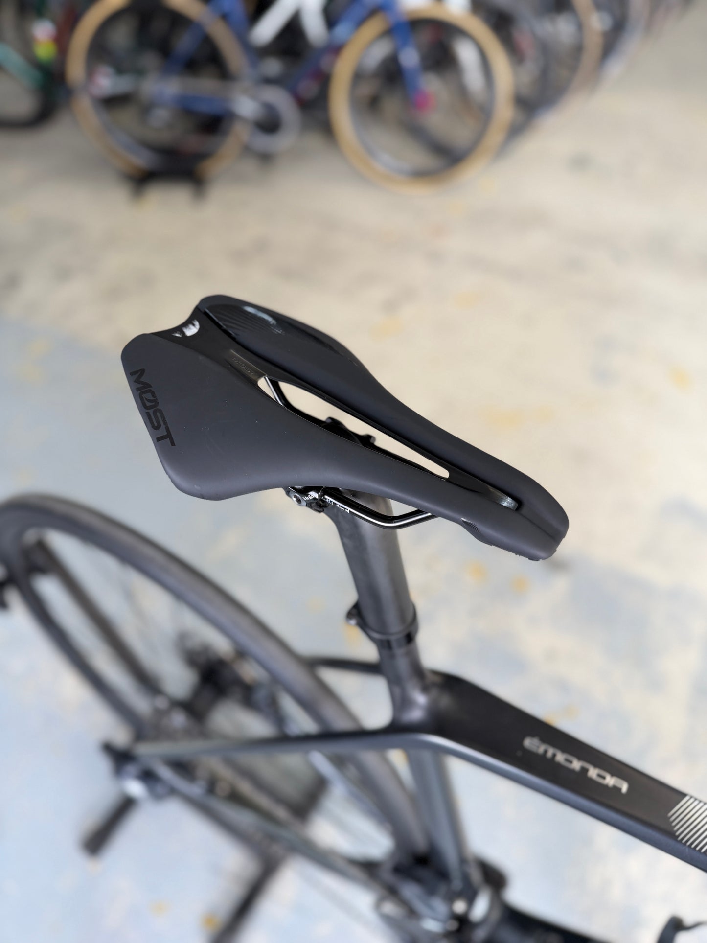 Trek Émonda SL6 AXS Carbon Road Bike