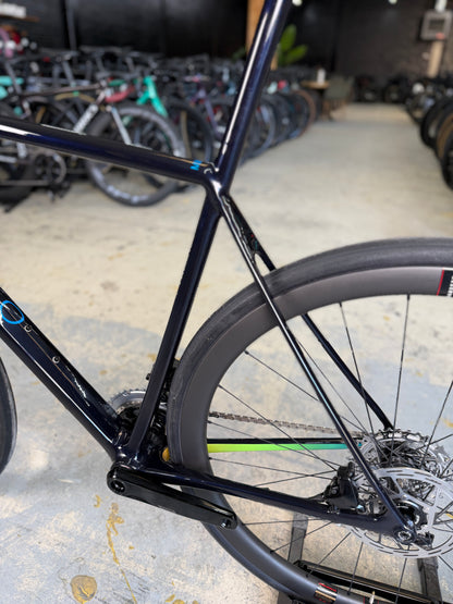 NIEUW Open MIN.D AXS Carbon Racefiets