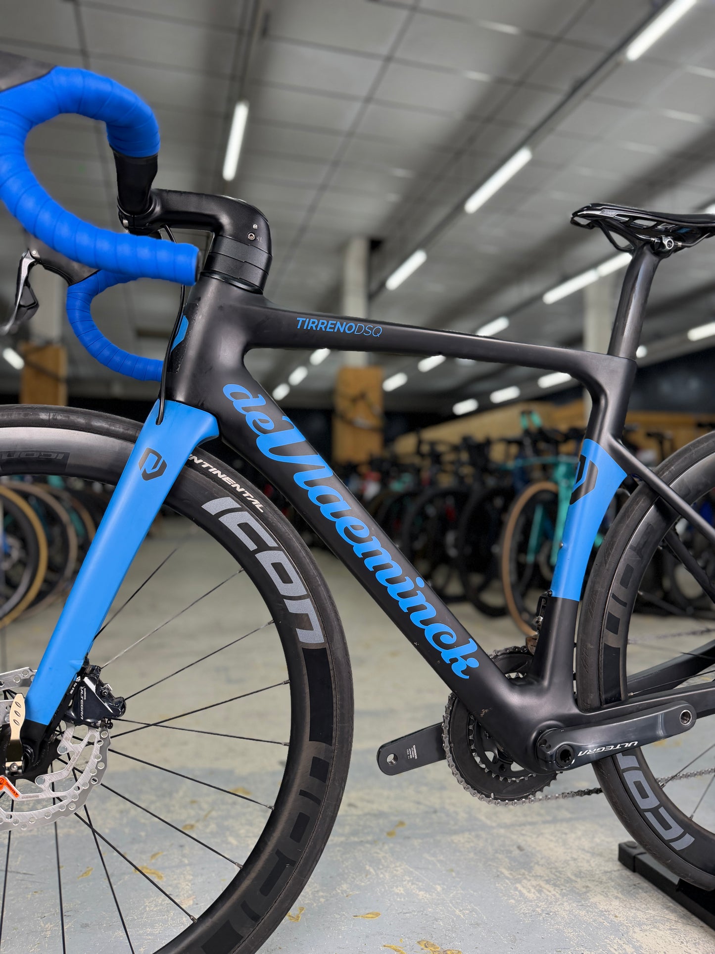 Roger de Vlaeminck Tirreno DSQ Di2 Carbon Road Bike